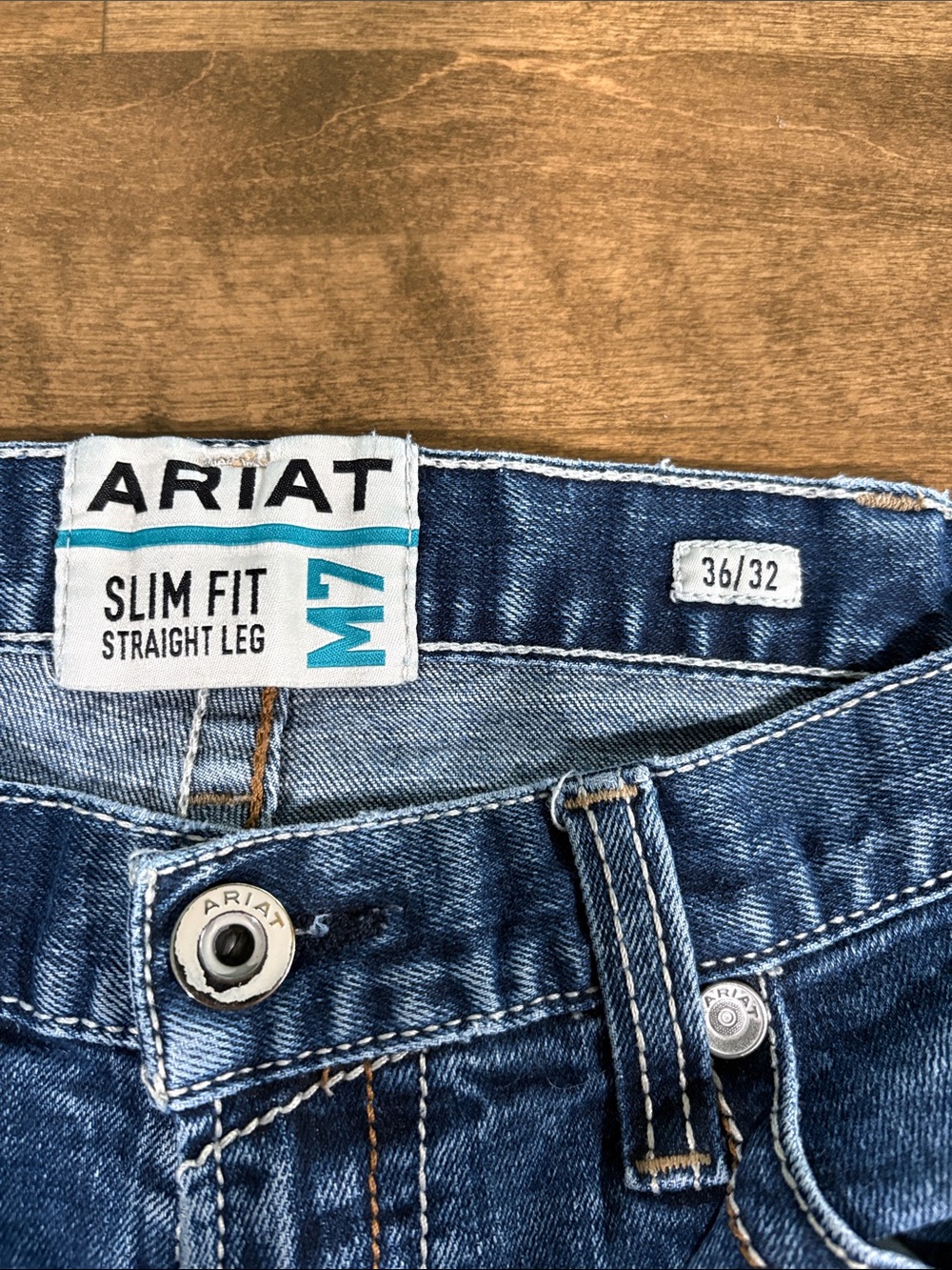 Ariat Men's Slim Straight Blue Washed Denim Jeans - Picture 6 of 6